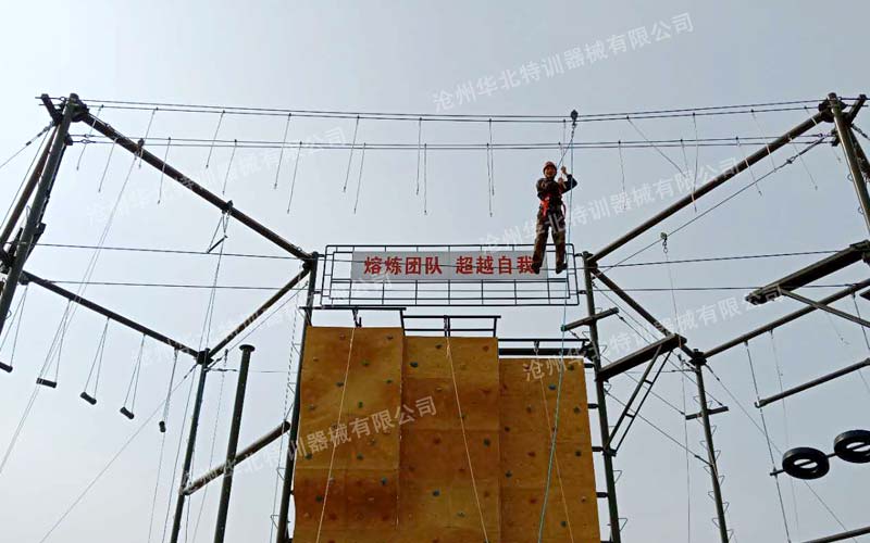 高空叢林繩.jpg 高空叢林繩.jpg