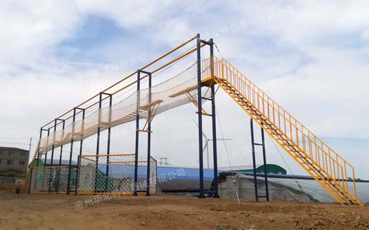 山東威海白鯊體育文化有限公司拓展訓(xùn)練器材項(xiàng)目正式投入使用! 山東威海白鯊體育文化有限公司拓展訓(xùn)練器材項(xiàng)目正式投入使用!